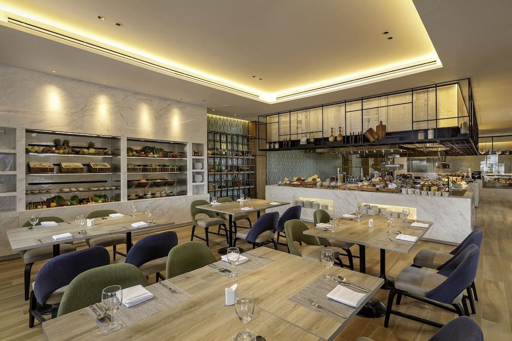 Courtyard By Marriott Phuket Town Hotell Eksteriør bilde