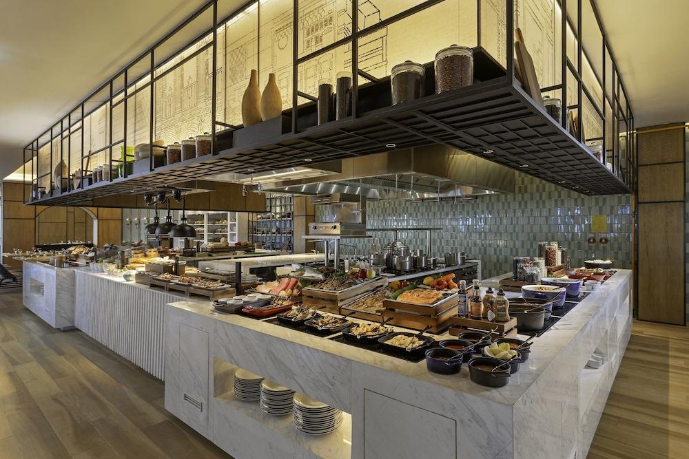 Courtyard By Marriott Phuket Town Hotell Eksteriør bilde